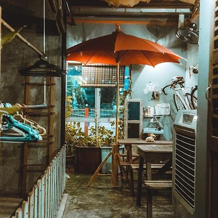 クア Motodorm Langkawiホステル エクステリア 写真
